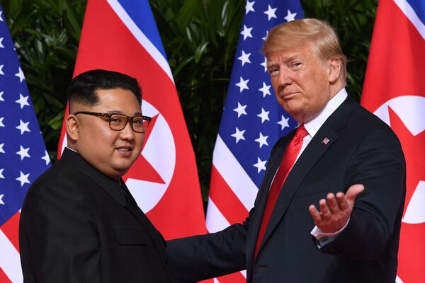 Les moments clé de la rencontre historique entre les dirigeants nord-coréen et américain - Sputnik Afrique