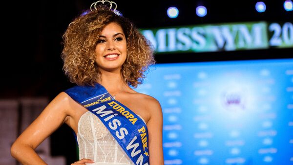 Zoé Brunet, 18 ans, a remporté le titre de Miss Mondial 2018. - Sputnik Afrique