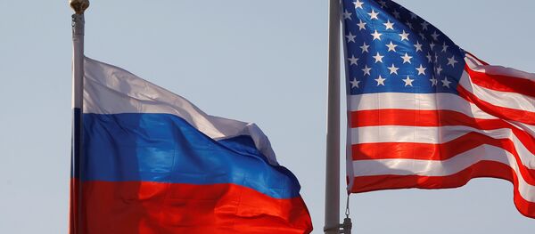 Drapeaux russe et américain (image d'illustration) - Sputnik Afrique