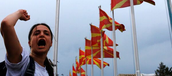 Pour élargir l’Otan, les USA sacrifient la stabilité de la Macédoine et de la région - Sputnik Afrique