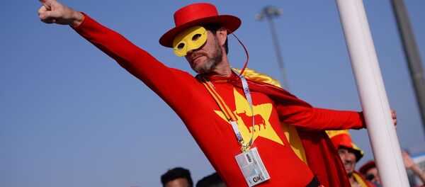 Du bonhomme gonflable à Superman: les déguisements des supporteurs lors du Mondial 2018 - Sputnik Afrique