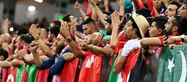 Fans tunisiens vs saoudiens Fans tunisiens vs saoudiens - Sputnik Afrique
