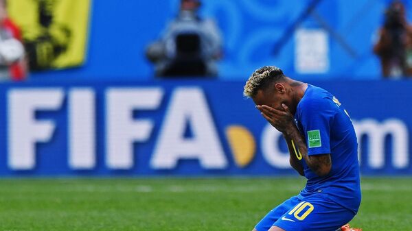 Neymar pleure après avoir marqué un but à la dernière minute du match contre le Costa Rica le 22 juin 2018 - Sputnik Afrique