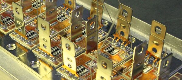 Des chercheurs ont découvert comment contrôler les propriétés de l'électronique du futur - Sputnik Afrique