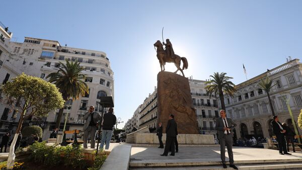 A general view shows the Place de l'Emir Abdelkader in Algiers on December 6, 2017. - Sputnik Afrique