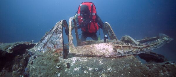 Des plongeurs français explorent l’épave d’un chasseur US de la Seconde guerre mondiale - Sputnik Afrique