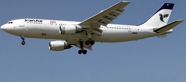 Иранский пассажирский лайнер Airbus A300B2 - Sputnik Afrique
