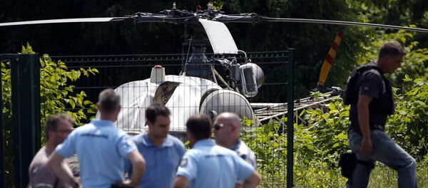 Ünlü gangster Redoine Faid, cezaevinden helikopterle firar etti - Sputnik Afrique