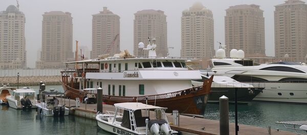 Яхты у искуственного острова Жемчужина Катара в катарском городе Доха - Sputnik Afrique