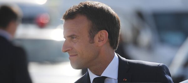 Emmanuel Macron in St. Petersburg - Sputnik Afrique
