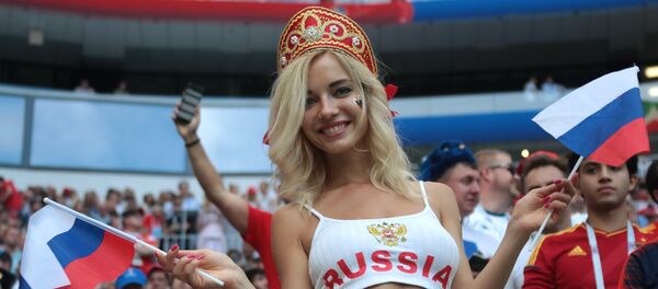 La plus belle supportrice de la CDM - Sputnik Afrique