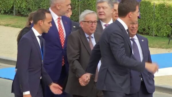 J-C Juncker au sommet de l’Otan - Sputnik Afrique