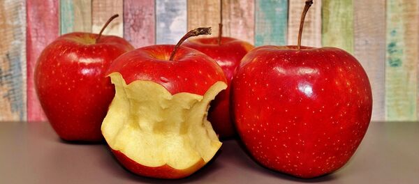 Une pomme - Sputnik Afrique