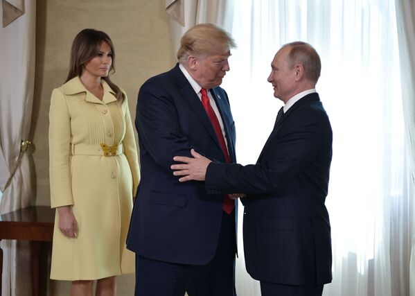 Les habits de Melania Trump dans le rôle de Première dame des États-Unis
 - Sputnik Afrique