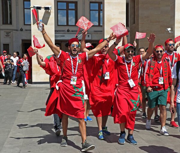 Des supporters marocains  - Sputnik Afrique