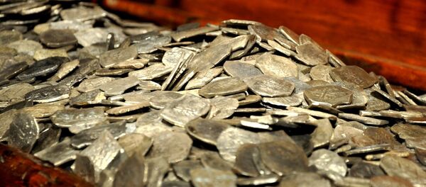 Des pèces d'or - Sputnik Afrique