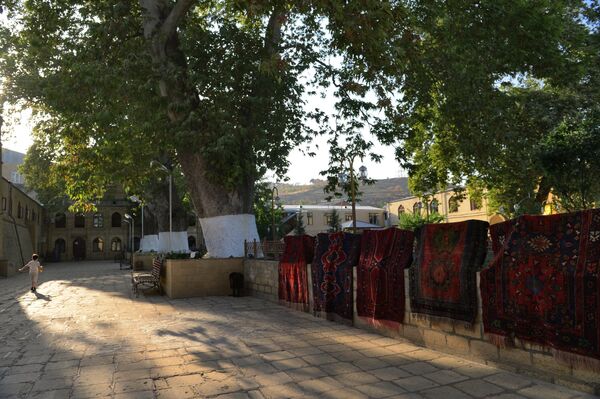 La vielle ville de Derbent vielle de 2000 ans abrite des trésors d'art populaire La vielle ville de Derbent vielle de 2000 ans abrite des trésors d'art populaire - Sputnik Afrique