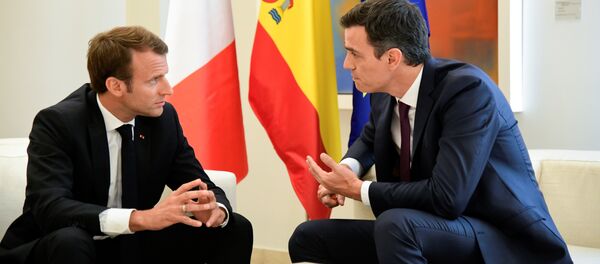 Emmanuel Macron s’est rendu à Madrid pour une rencontre bilatérale avec Pedro Sanchez - Sputnik Afrique