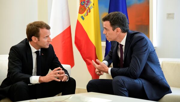 Emmanuel Macron s’est rendu à Madrid pour une rencontre bilatérale avec Pedro Sanchez - Sputnik Afrique