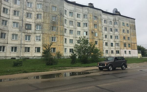 Un bâtiment typique en Russie qui reflète, selon ces deux Français, une «atmosphère post-soviétique». Entre les villes de Svobodny et de Chimanovsk - Sputnik Afrique