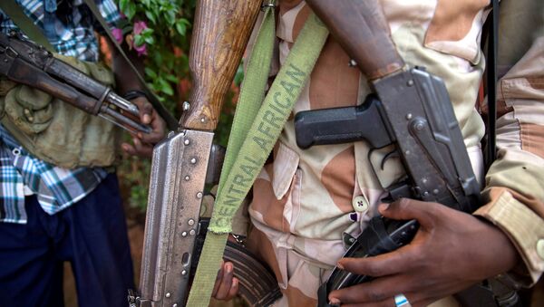Un homme armé à Koui, en Centrafrique - Sputnik Afrique