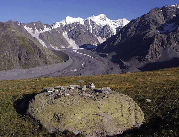 Les mystères de Shambala de l’Altaï: que cachent les glaciers du mont Béloukha - Sputnik Afrique