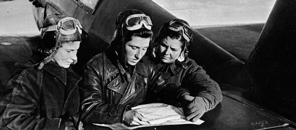 Lidia Litviak, Katya Budanova, Masha Kuznetsova - Sputnik Afrique