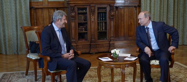 Philippe de Villiers et Vladimir Poutine - Sputnik Afrique