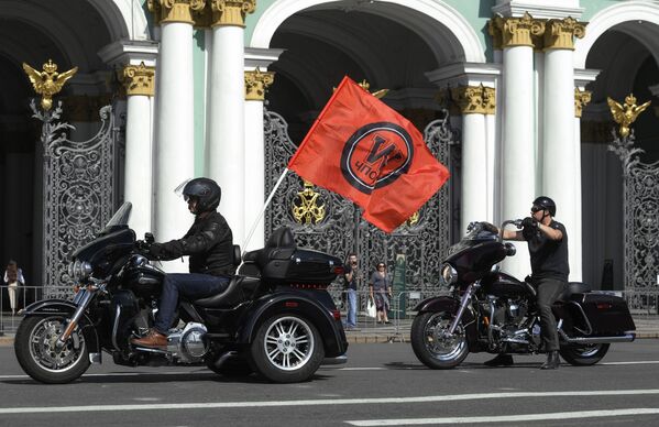 Le défilé international de motards à Saint-Pétersbourg - Sputnik Afrique