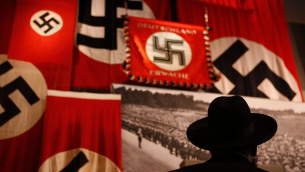 Nazi-Standards in einer Ausstellung - Sputnik Afrique