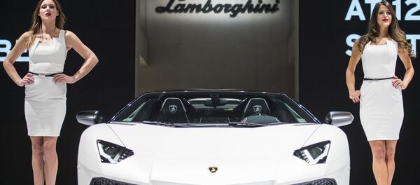 Стенд Lamborghini на автосалоне во Франкфурте-на-Майне Стенд Lamborghini на автосалоне во Франкфурте-на-Майне - Sputnik Afrique