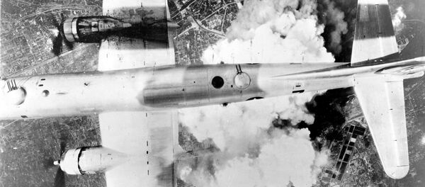 A B-29 over Osaka on June 1, 1945 - Sputnik Afrique