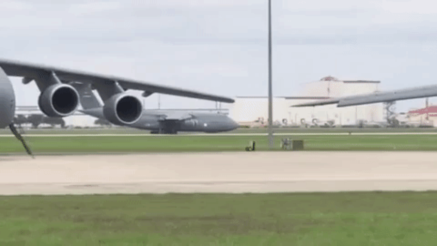 US Air Force C-5 Galaxy is stationed at the air base of Moron de la Frontera in Sevilla - Sputnik Afrique