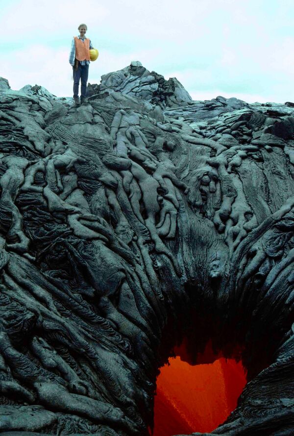 Coulée de lave après une éruption sur l’île de Kamokuna - Sputnik Afrique