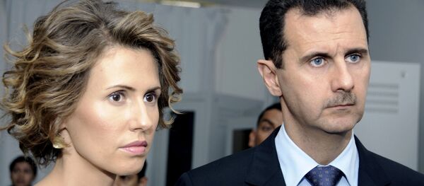 Bachar el-Assad avec son épouse Asma  - Sputnik Afrique