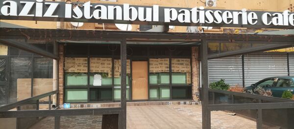 Façade du restaurant turc Aziz Istanbul, objet d’une attaque terroriste le 13 août 2017. Juin 2018 - Sputnik Afrique