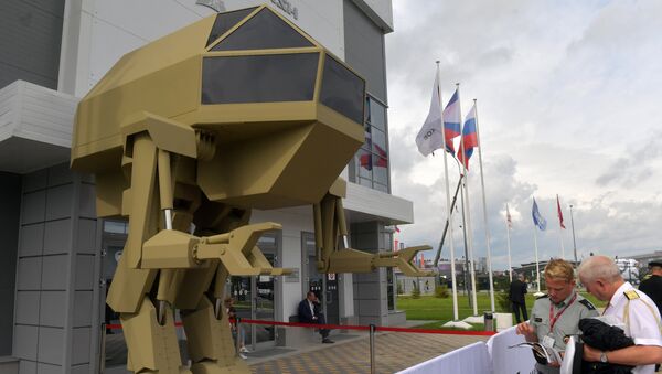 Управляемый прямоходящий робот с рабочим названием Игорек весом 4,5 т, разработанный концерном Калашников - Sputnik Afrique