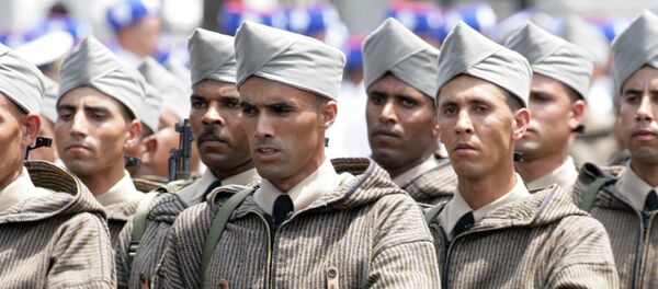 In this May 14, 2006 file photo, Moroccan Army soldiers parade during celebrations to mark the 50th anniversary of the Moroccan Royal Armed Forces. - Sputnik Afrique