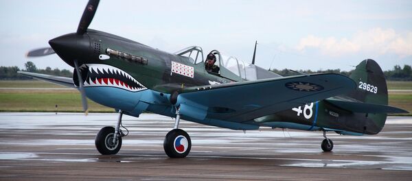 Curtiss P-40 Warhawk - Sputnik Afrique