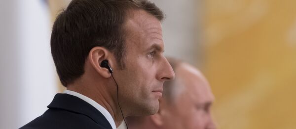 Emmanuel Macron et Vladimir Poutine - Sputnik Afrique