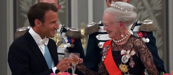 Queen Margrethe II of Denmark and French President Emmanuel Macron attend the state dinner at Christiansborg Palace in Copenhagen, Denmark August 28, 2018. - Sputnik Afrique
