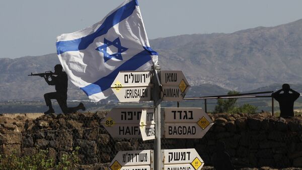 Drapeau israélien au mont Bental sur le plateau du Golan - Sputnik Afrique