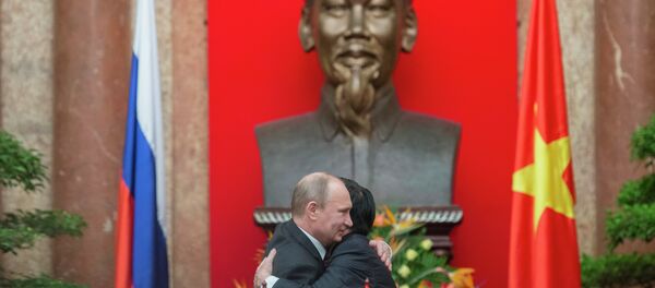 Vladimir Putin's official visit to Vietnam in 2013 - Sputnik Afrique