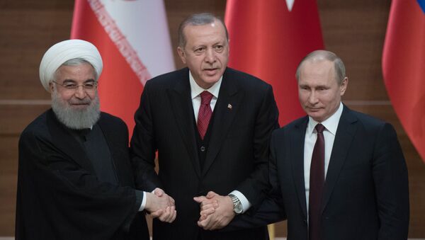 Hassan Rohani, Recep Tayyip Erdogan et Vladimir Poutine - Sputnik Afrique