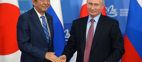 Vladimir Poutine et Shinzo Abe Vladimir Poutine et Shinzo Abe - Sputnik Afrique