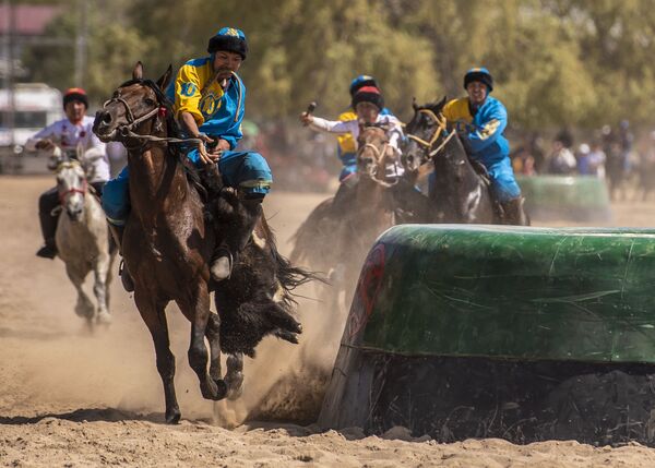 Un match de kok-boru durant les World Nomad Games 2018  - Sputnik Afrique