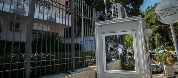 Фасад посольства Ирана в Афинах со следами от пуль, Греция - Sputnik Afrique