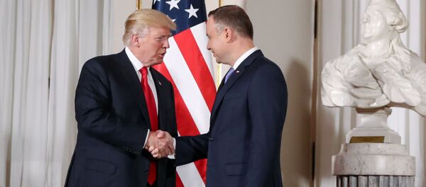 Les Présidents américain et polonais Donald Trump et Andrzej Duda - Sputnik Afrique