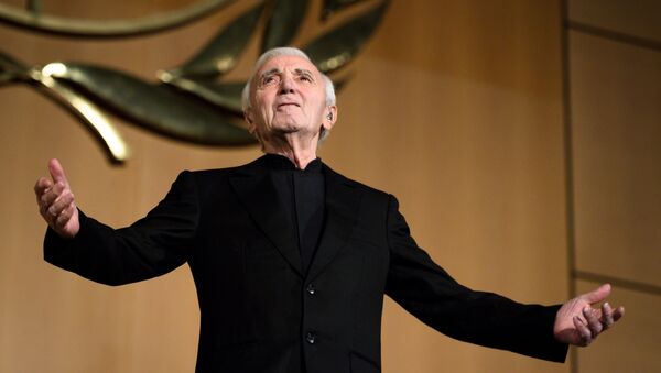 L’amour éternel de Charles Aznavour - Sputnik Afrique