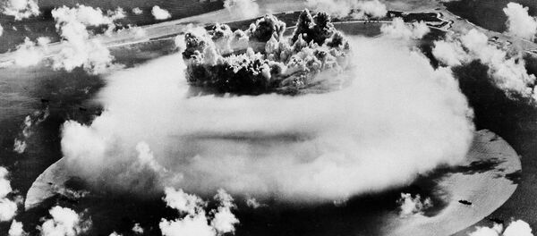 Ядерные испытания на атолле Бикини - Sputnik Afrique